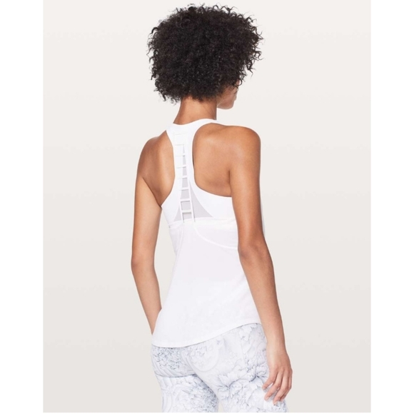 Lululemon Breezy Singlet Tank Top In a Very Light Pink Shade Size Medium no dot - Picture 5 of 13